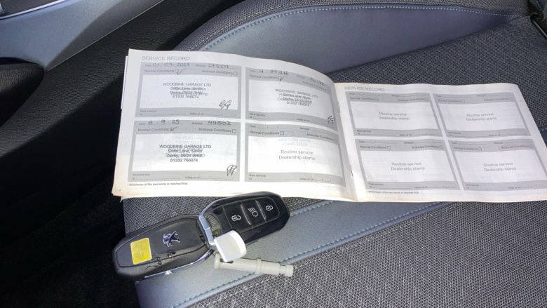 Peugeot 2008 1.5 BlueHDi Allure 5dr Diesel Estate